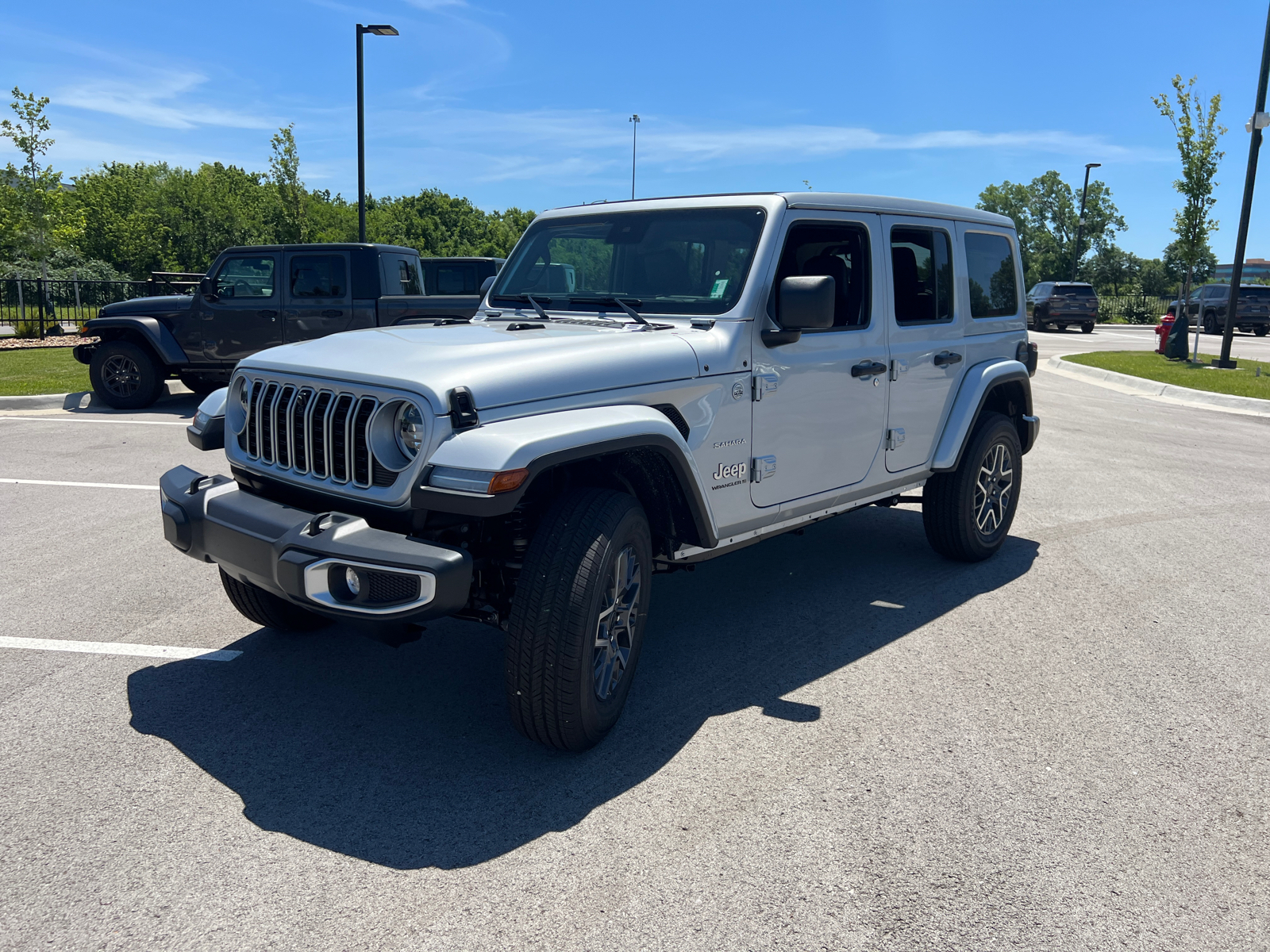 2024 Jeep Wrangler Sahara 4