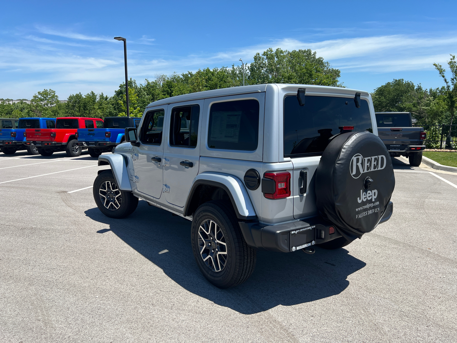 2024 Jeep Wrangler Sahara 7