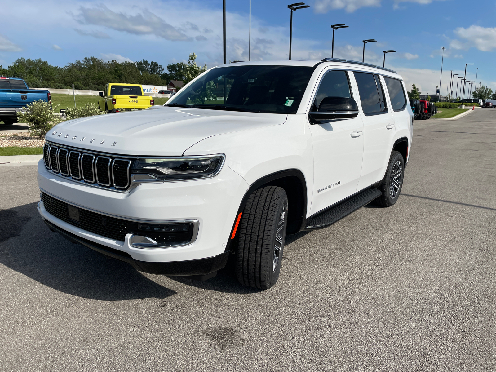 2024 Jeep Wagoneer  4