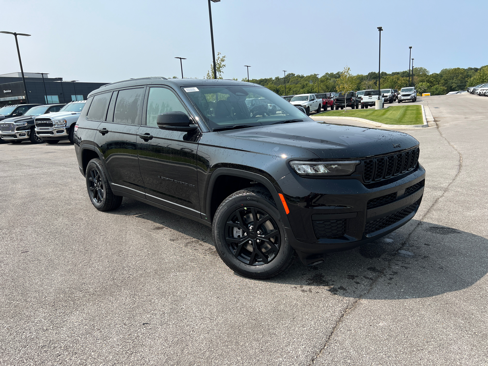 2024 Jeep Grand Cherokee L Altitude 1