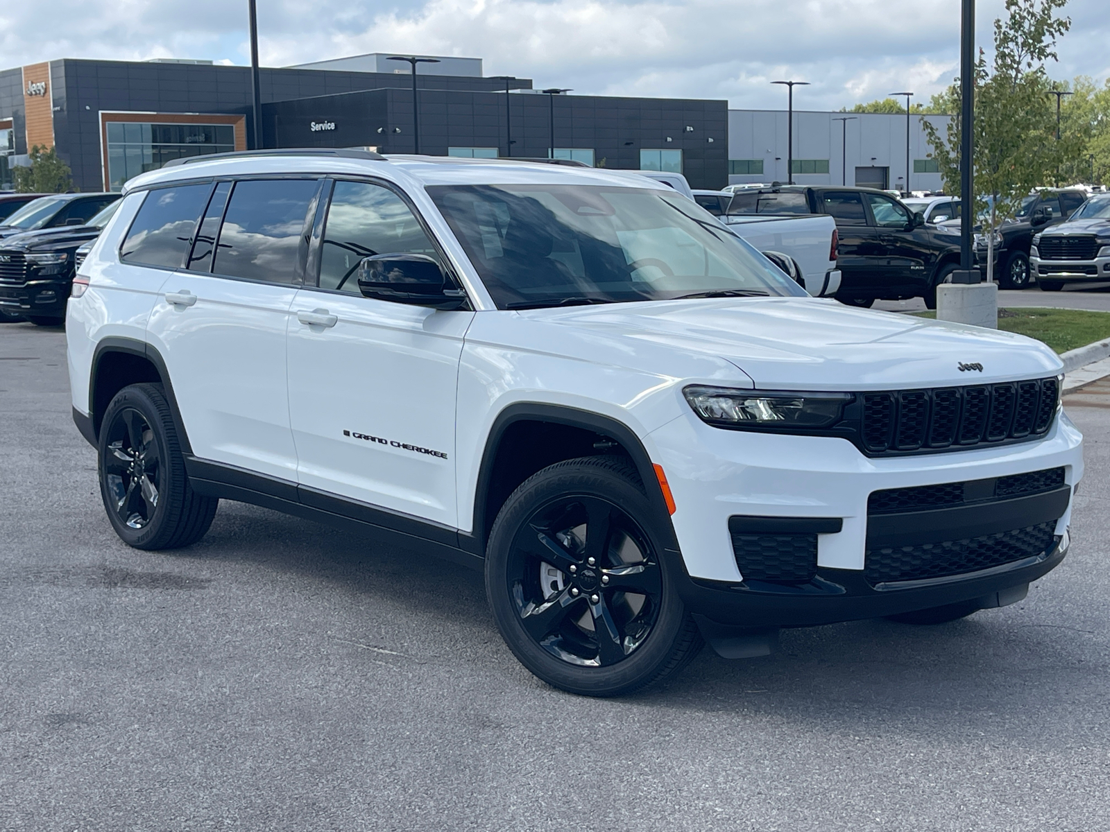 2024 Jeep Grand Cherokee L Altitude X 1