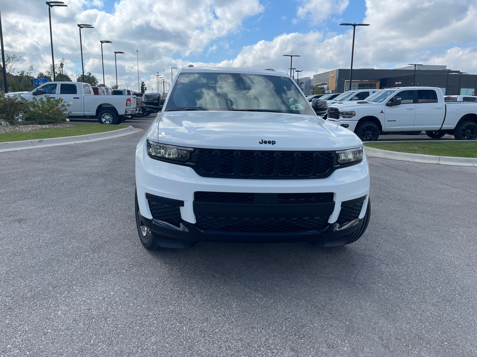 2024 Jeep Grand Cherokee L Altitude X 3