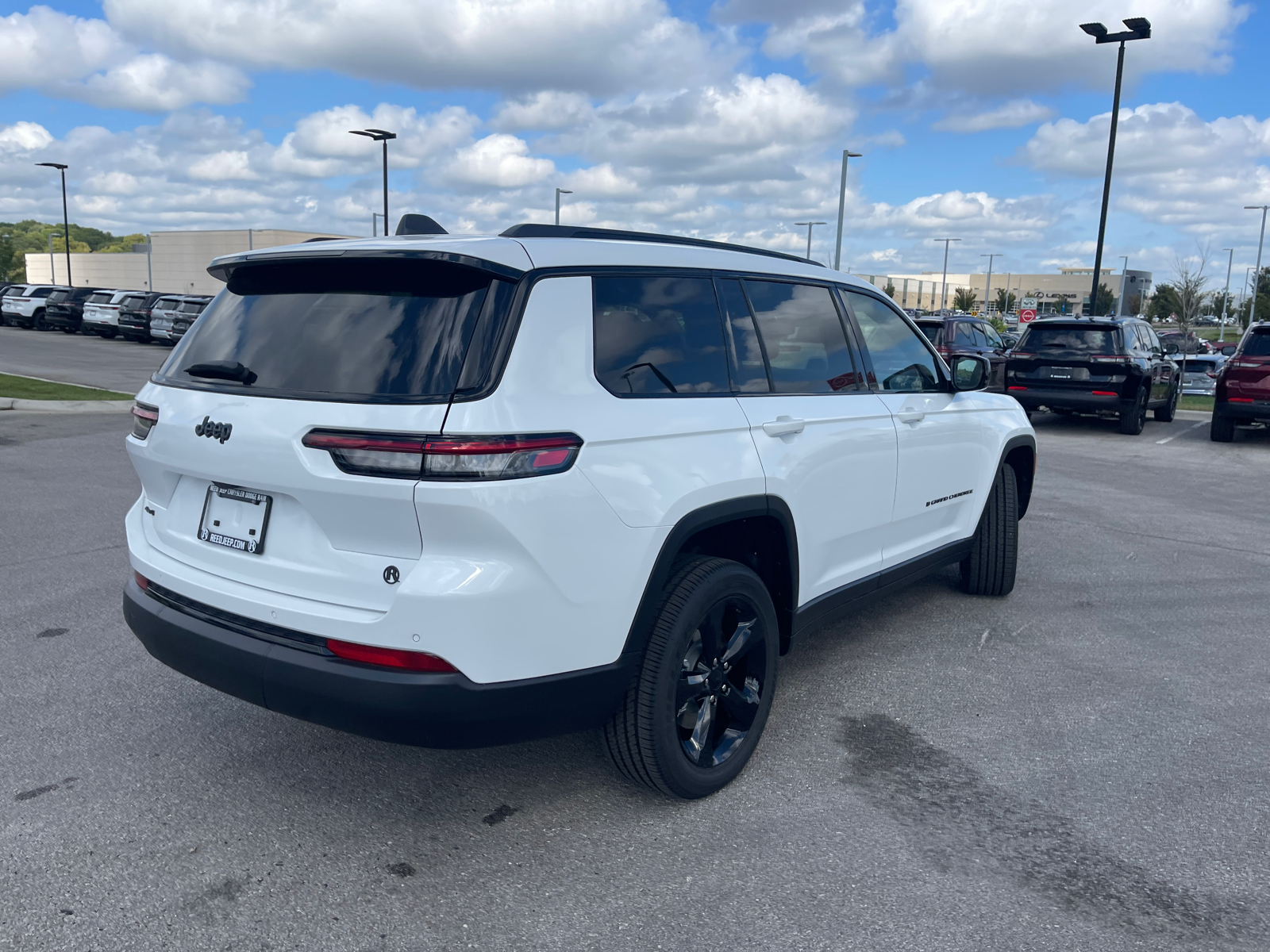 2024 Jeep Grand Cherokee L Altitude X 9