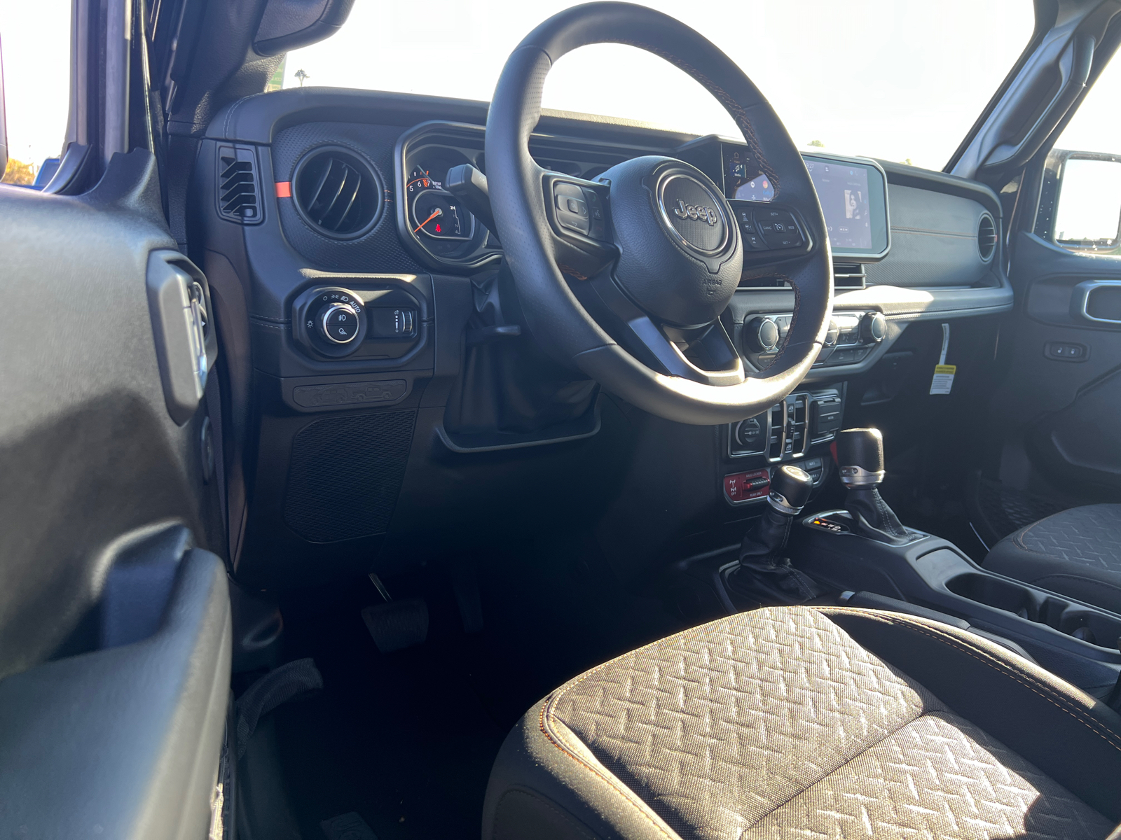 2024 Jeep Gladiator Mojave 4x4 17