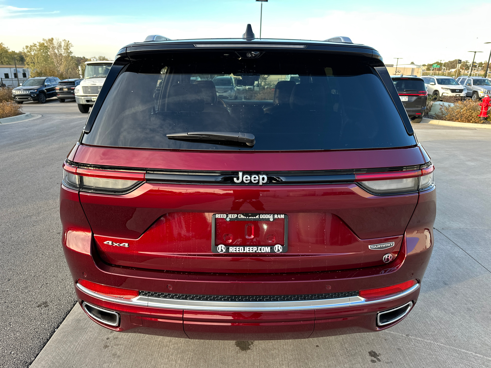 2024 Jeep Grand Cherokee Summit 9
