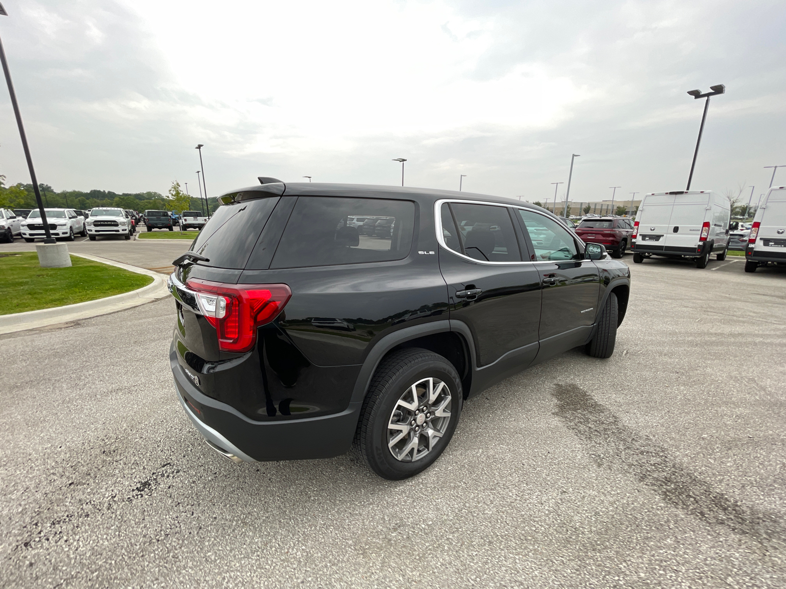 2020 GMC Acadia SLE 11