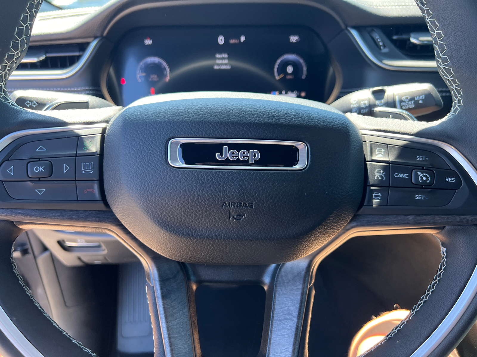 2024 Jeep Grand Cherokee Limited 23
