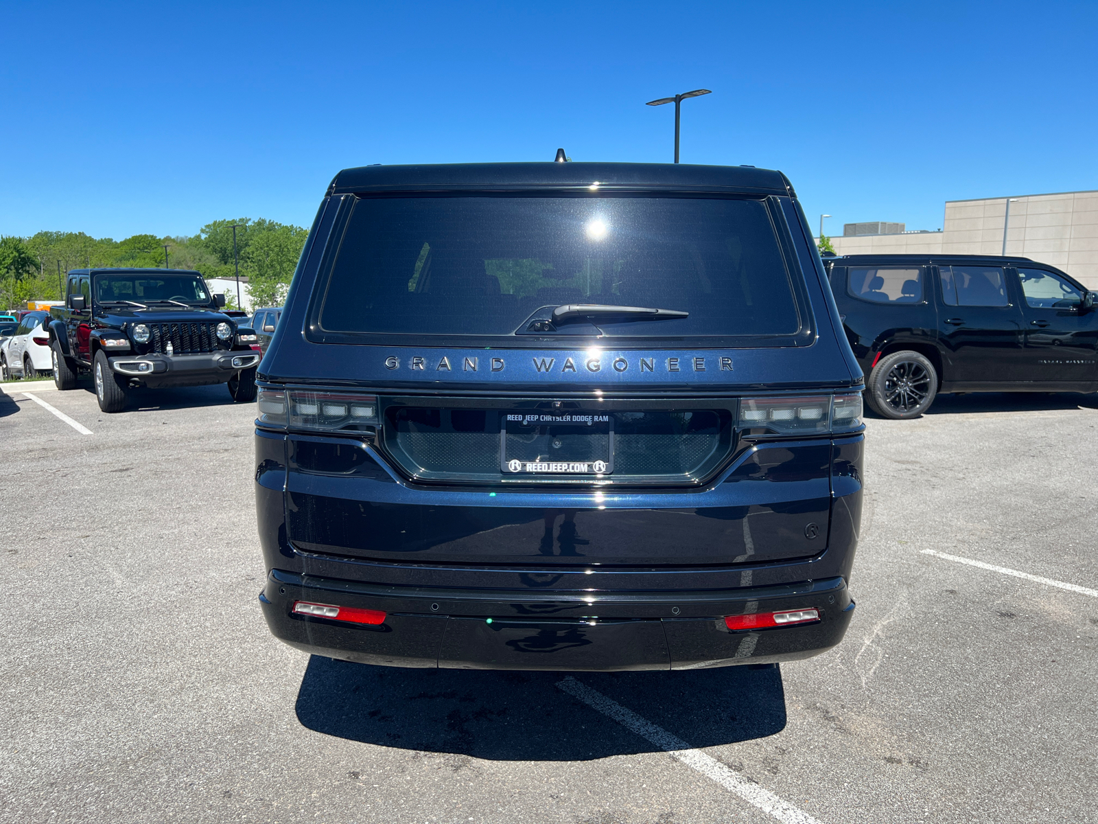 2024 Jeep Grand Wagoneer L Series II 8