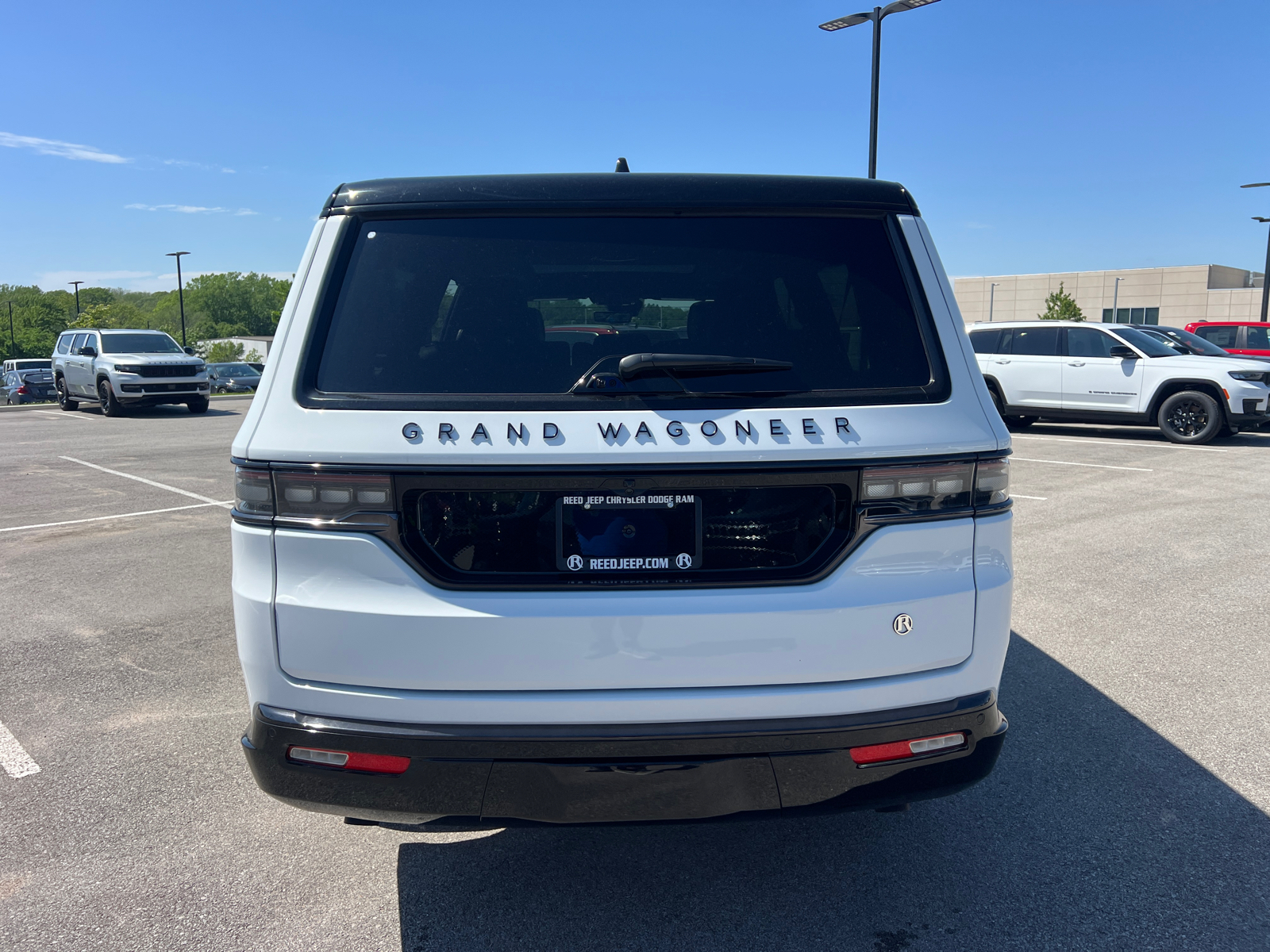 2024 Jeep Grand Wagoneer L Series II 8