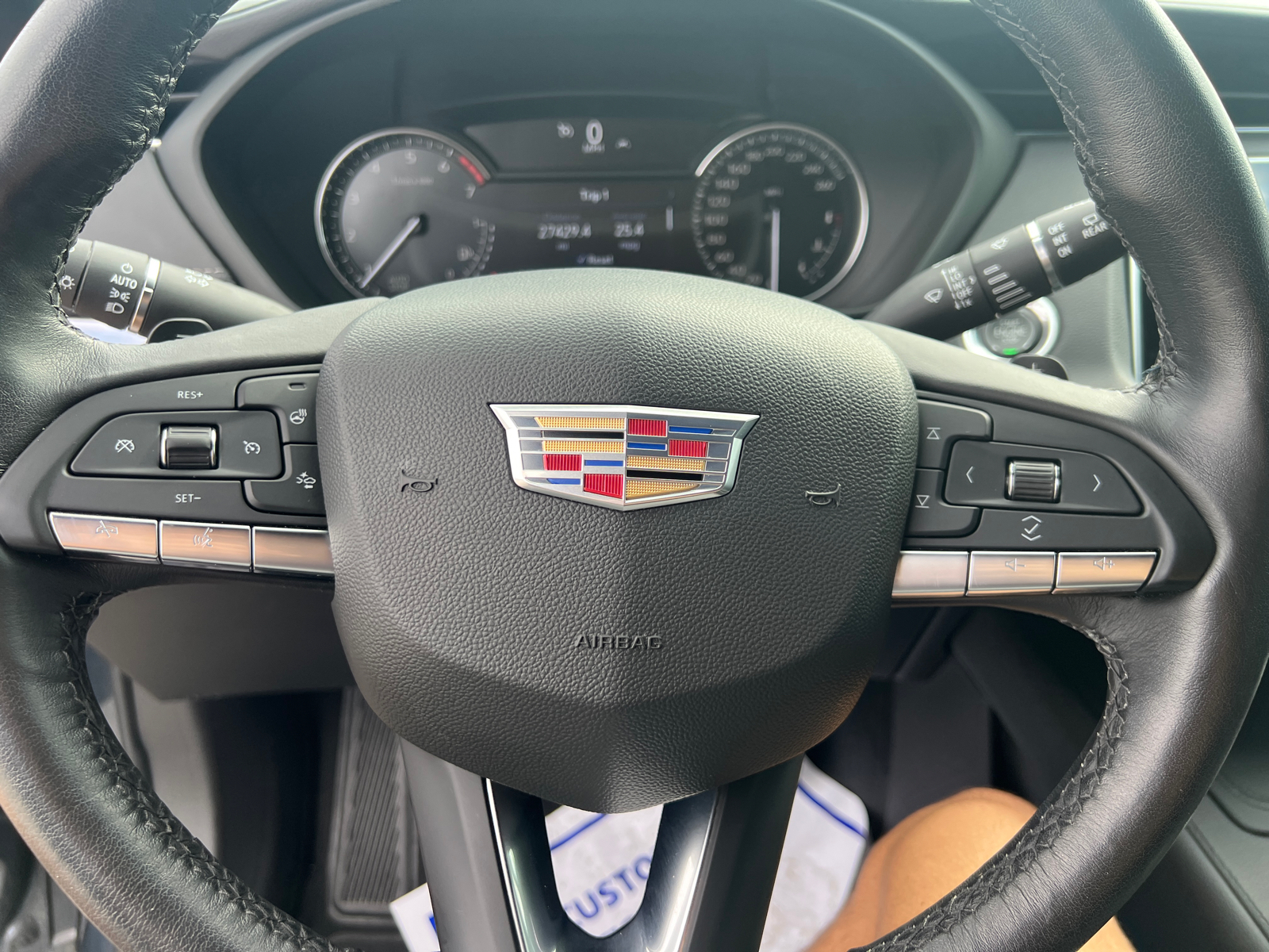 2021 Cadillac XT4 FWD Luxury 23
