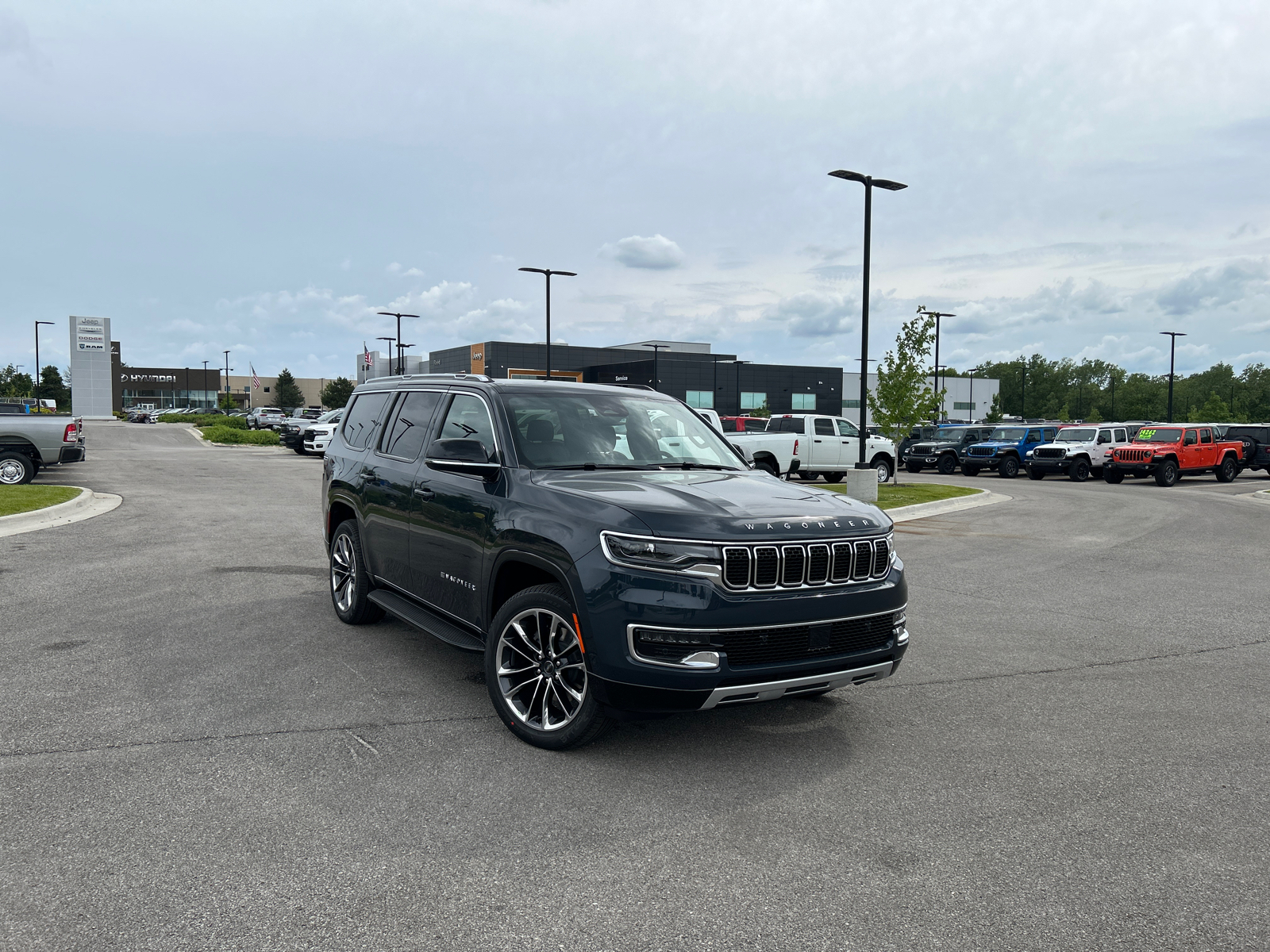 2024 Jeep Wagoneer Series II 1