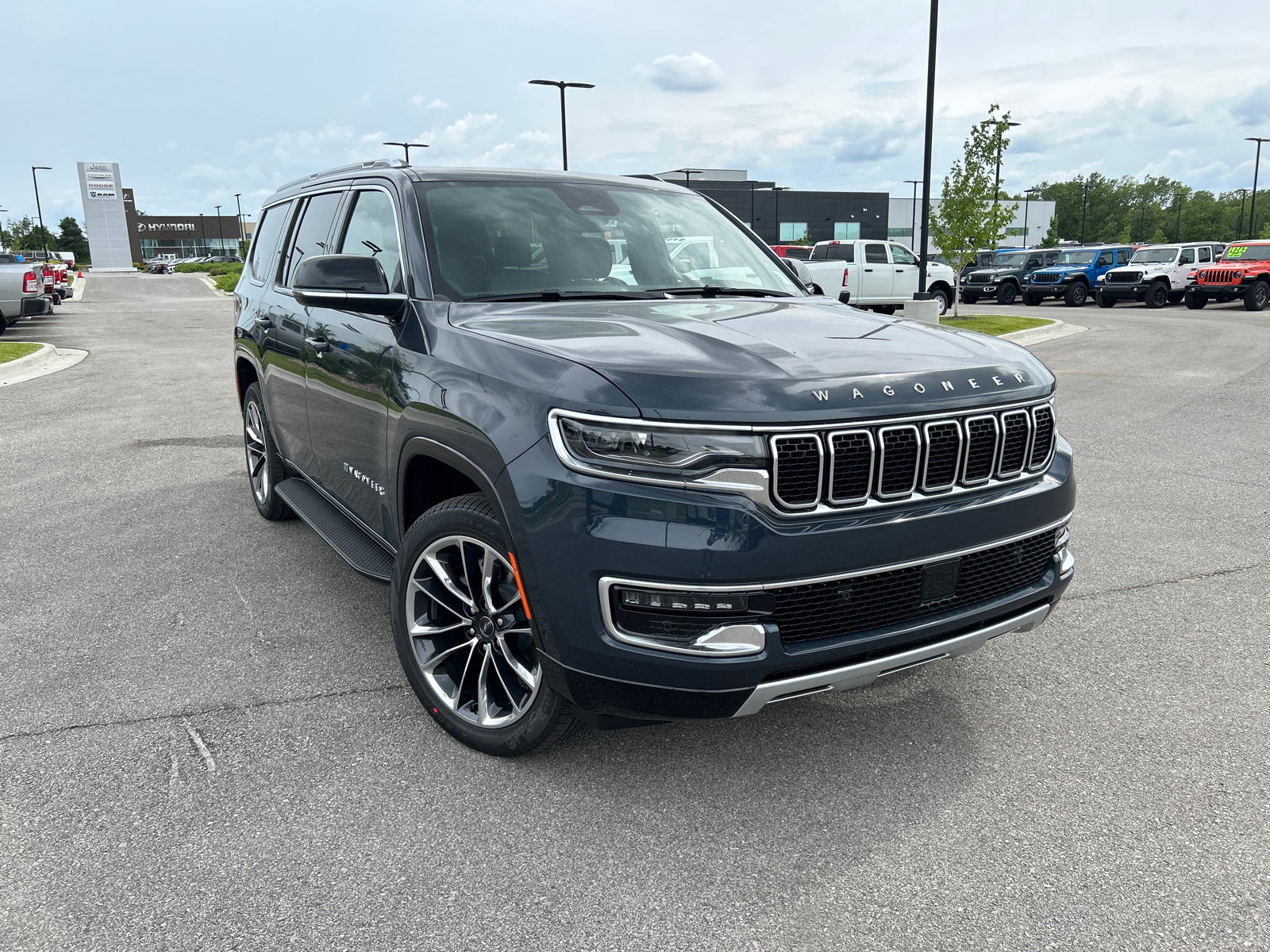 2024 Jeep Wagoneer Series II 2