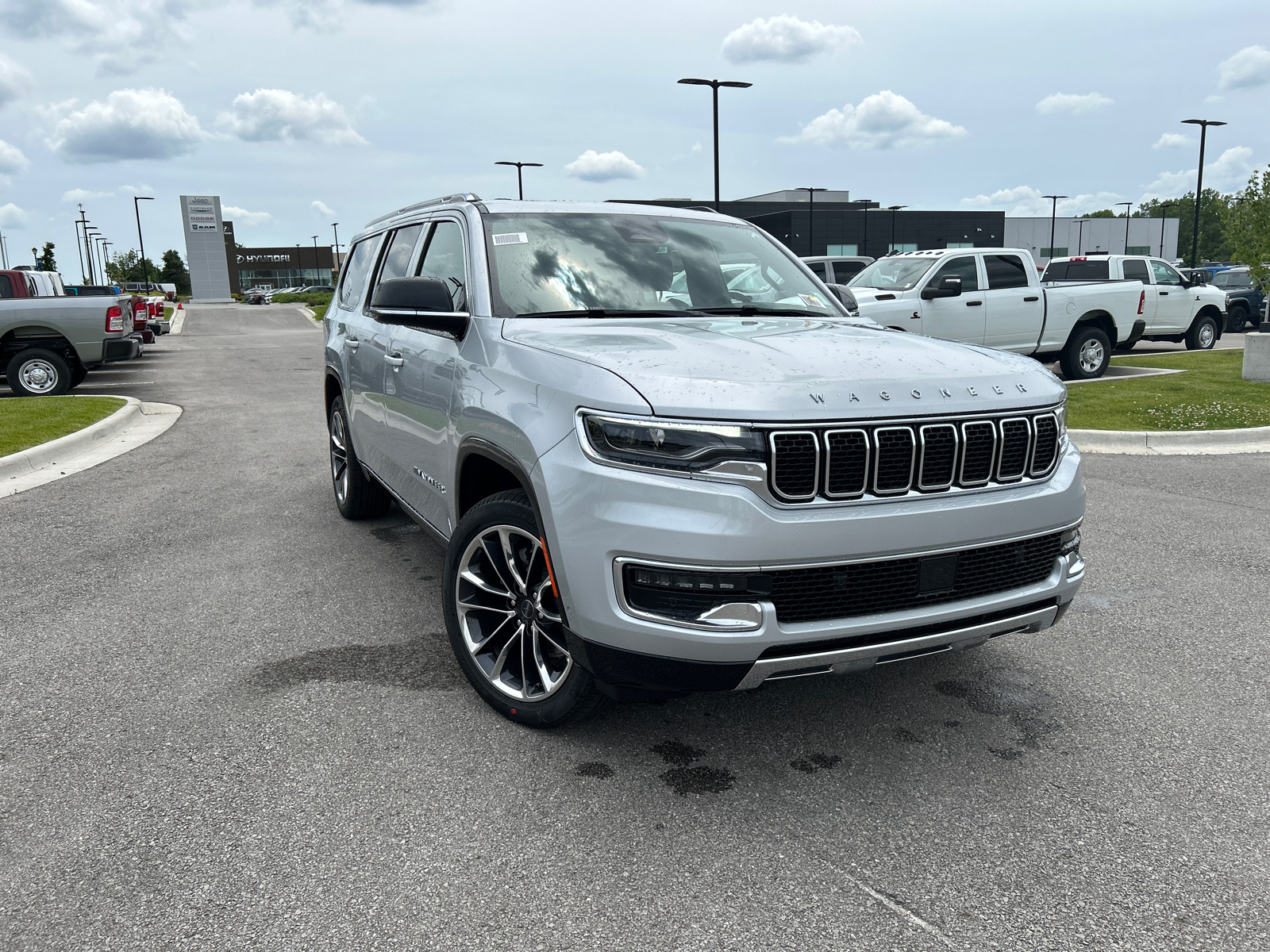 2024 Jeep Wagoneer L Series III 2