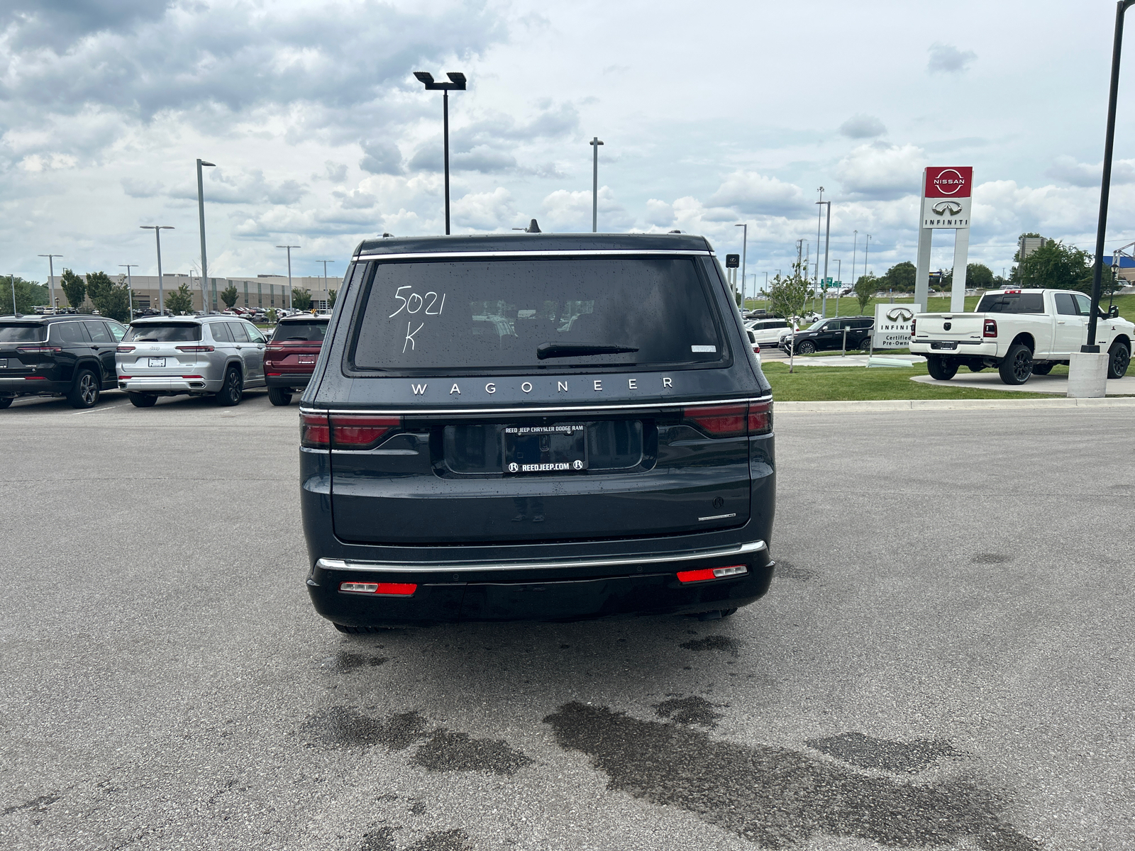 2024 Jeep Wagoneer L Series III 8