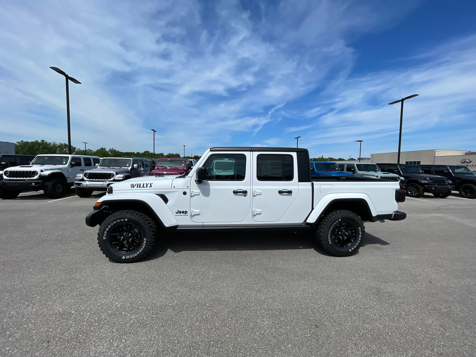 2024 Jeep Gladiator Willys 4x4 5