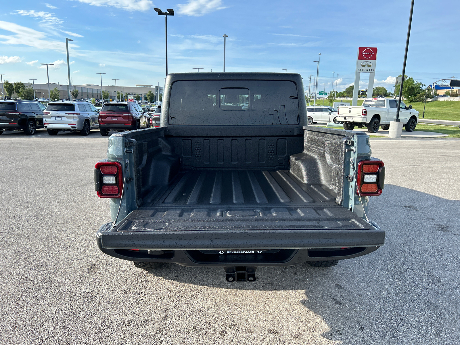 2024 Jeep Gladiator Willys 4x4 12