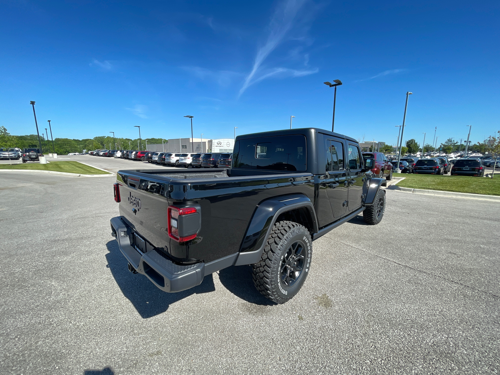 2024 Jeep Gladiator Willys 4x4 10