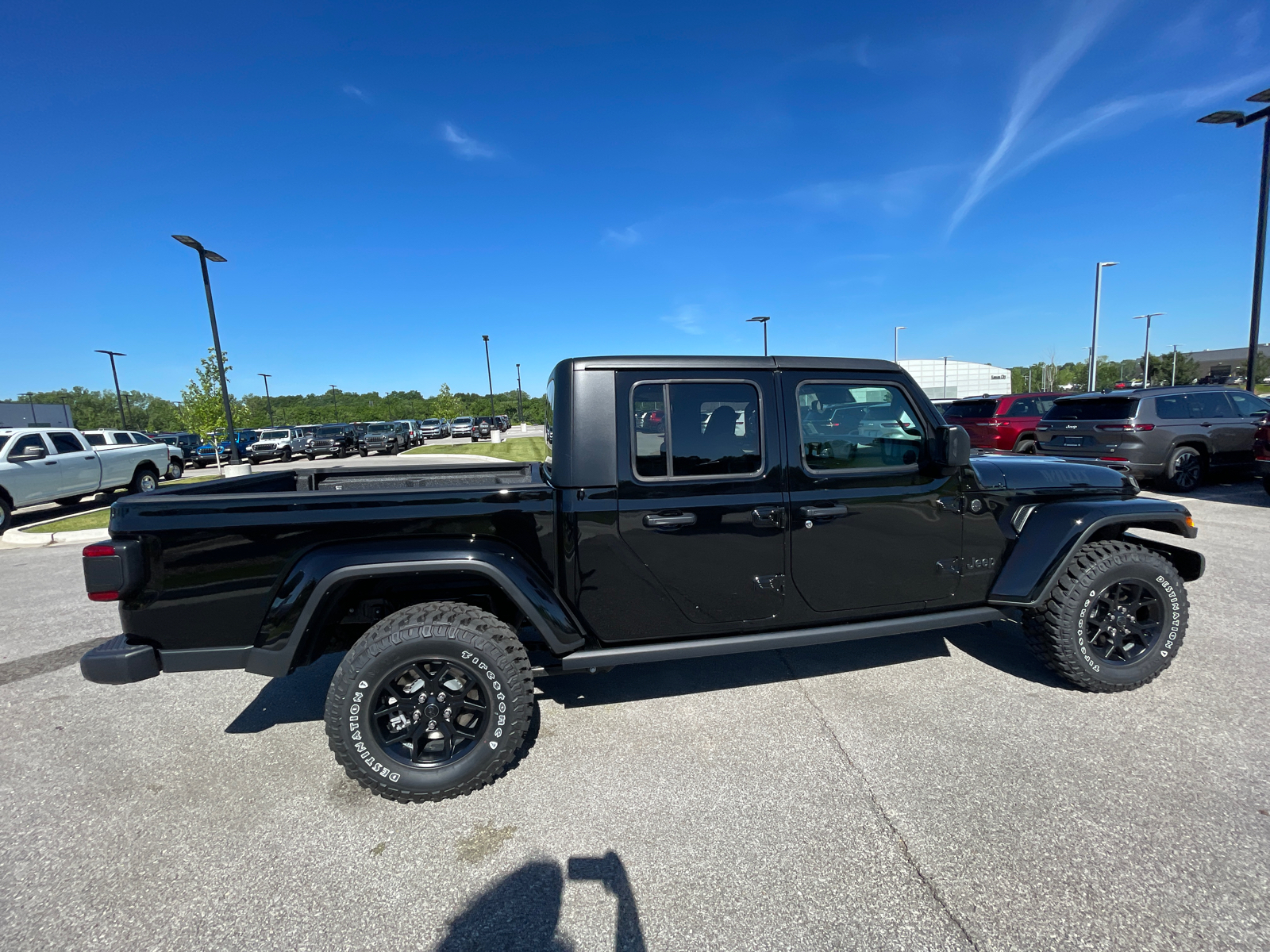 2024 Jeep Gladiator Willys 4x4 11