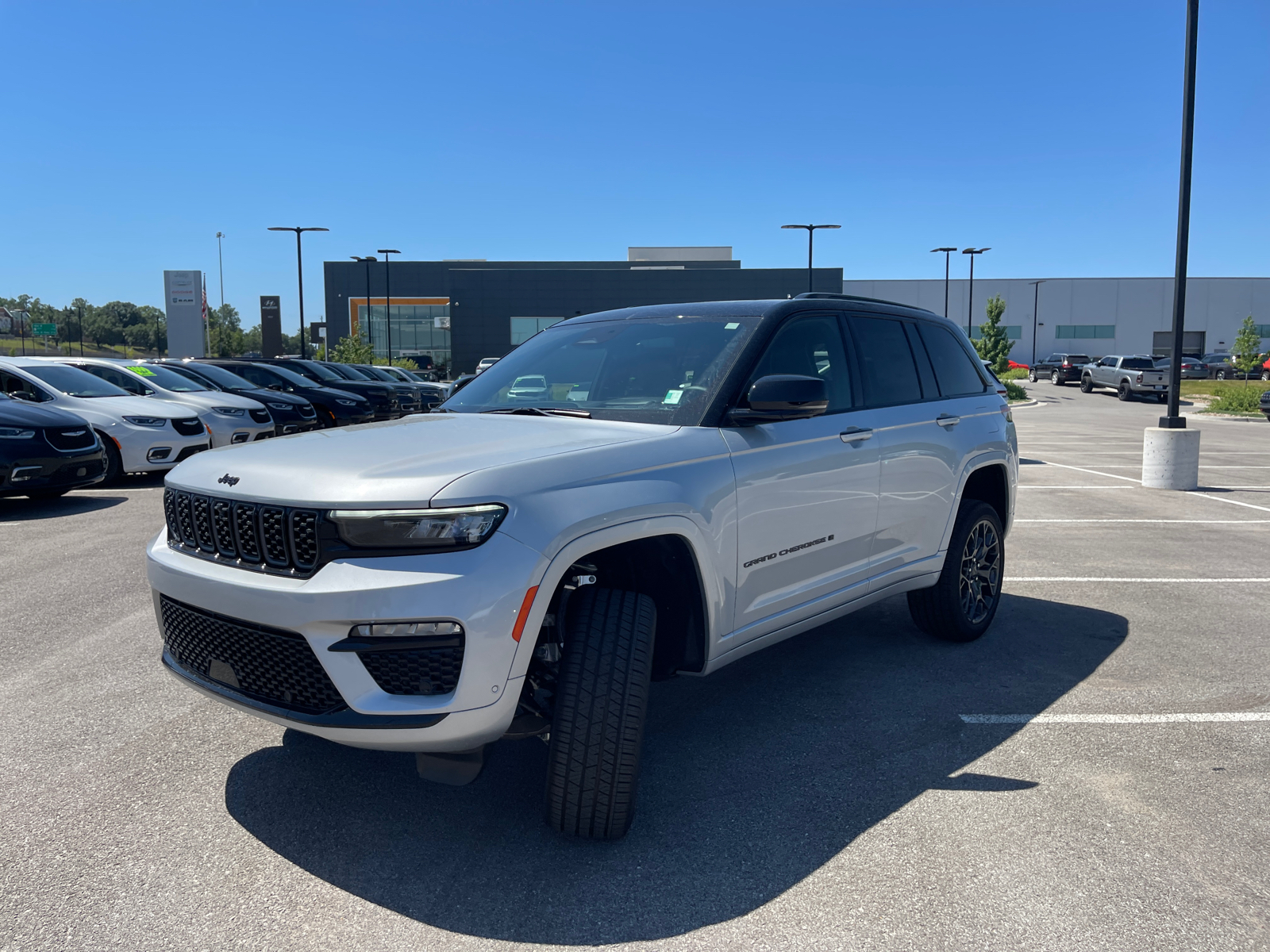 2024 Jeep Grand Cherokee Summit 4