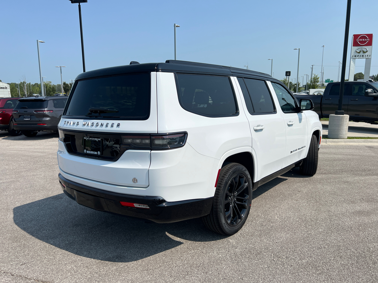 2024 Jeep Grand Wagoneer Series III Obsidian 9