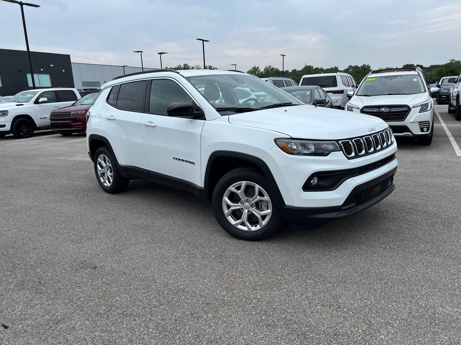 2024 Jeep Compass Latitude 1