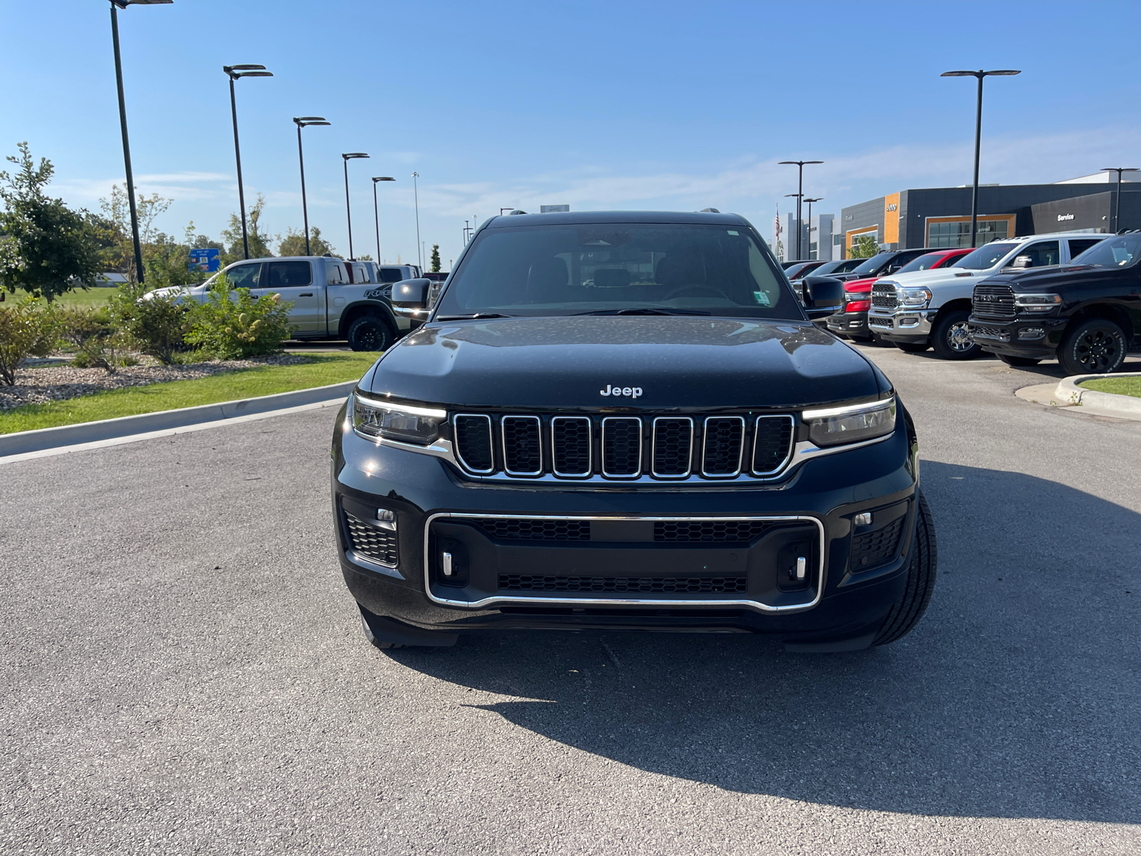 2024 Jeep Grand Cherokee Overland 3