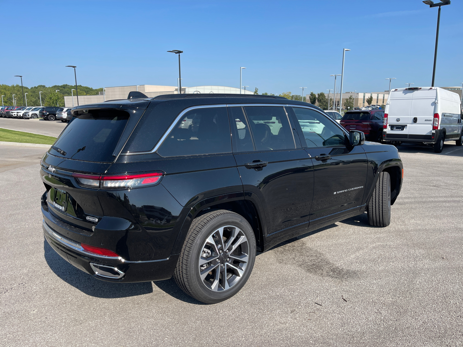 2024 Jeep Grand Cherokee Overland 9