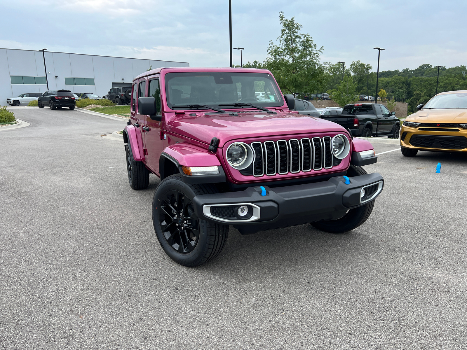 2024 Jeep Wrangler 4xe Sahara 2