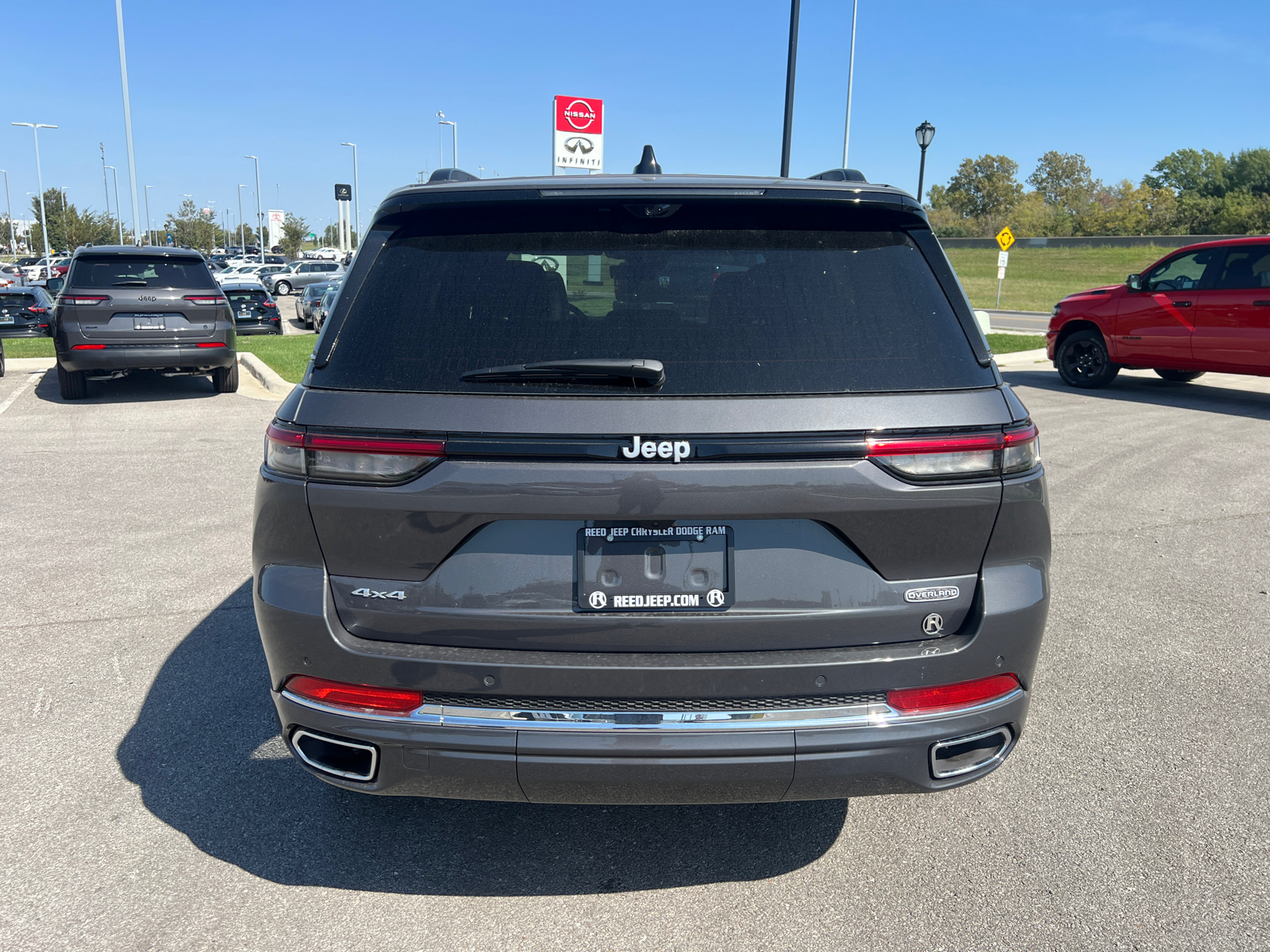 2024 Jeep Grand Cherokee Overland 8