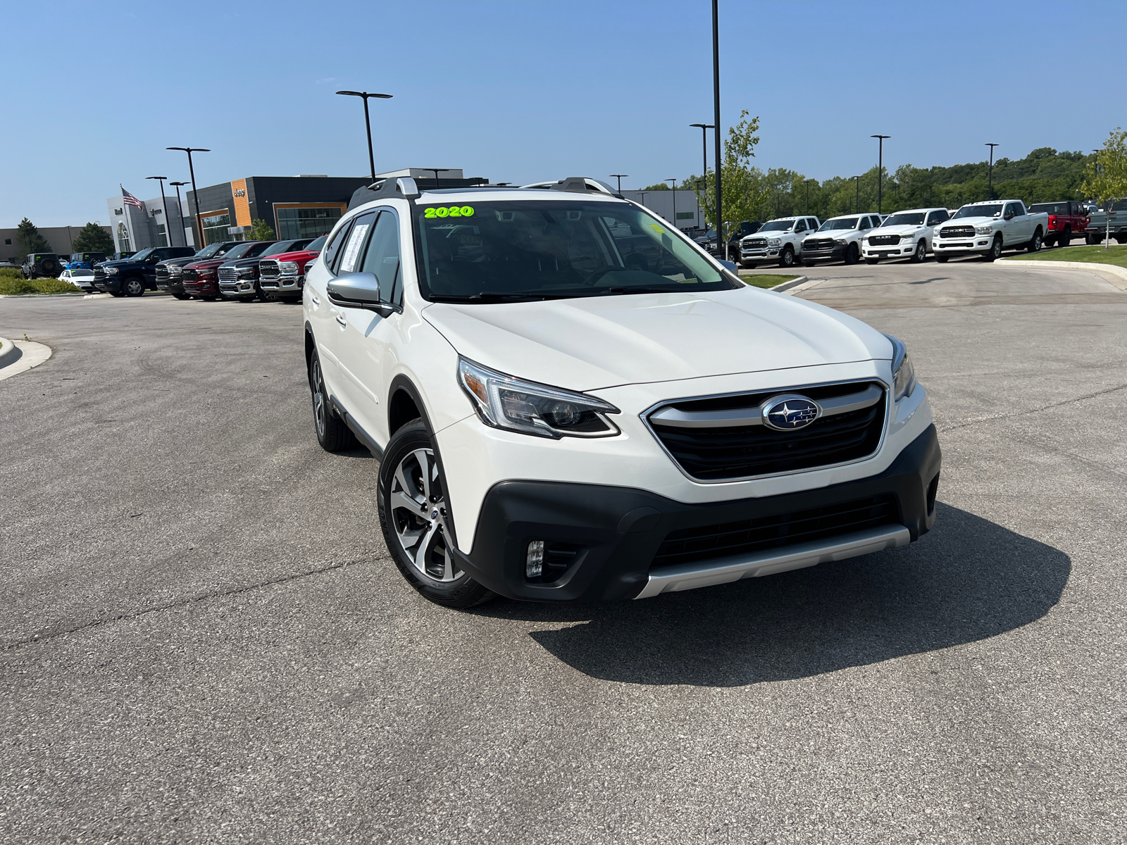 2020 Subaru Outback Touring XT 2