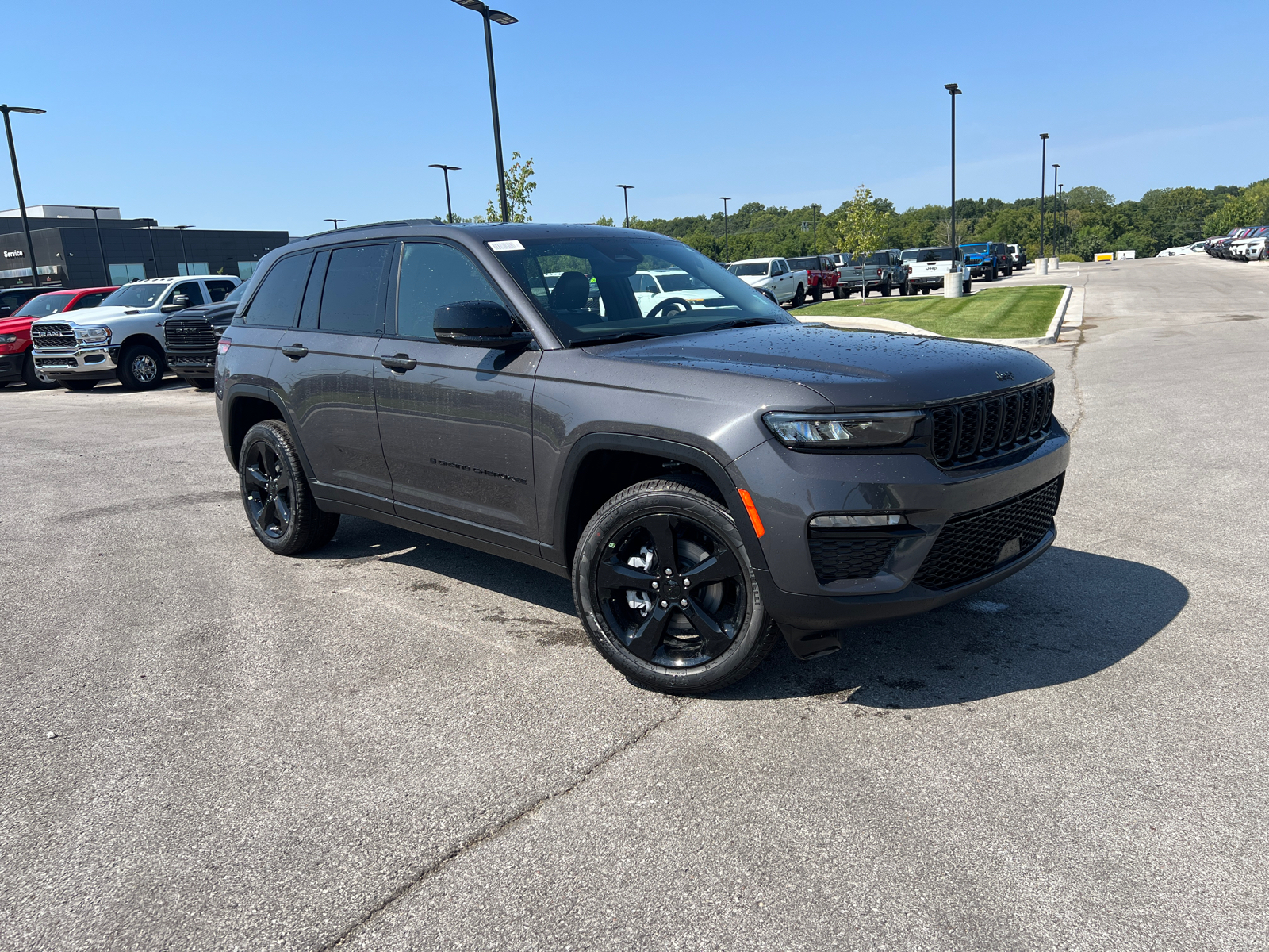 2024 Jeep Grand Cherokee Limited 1