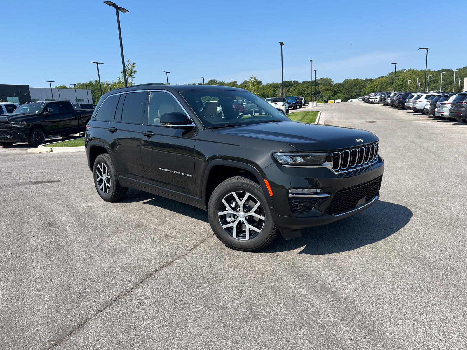 2024 Jeep Grand Cherokee Limited 1