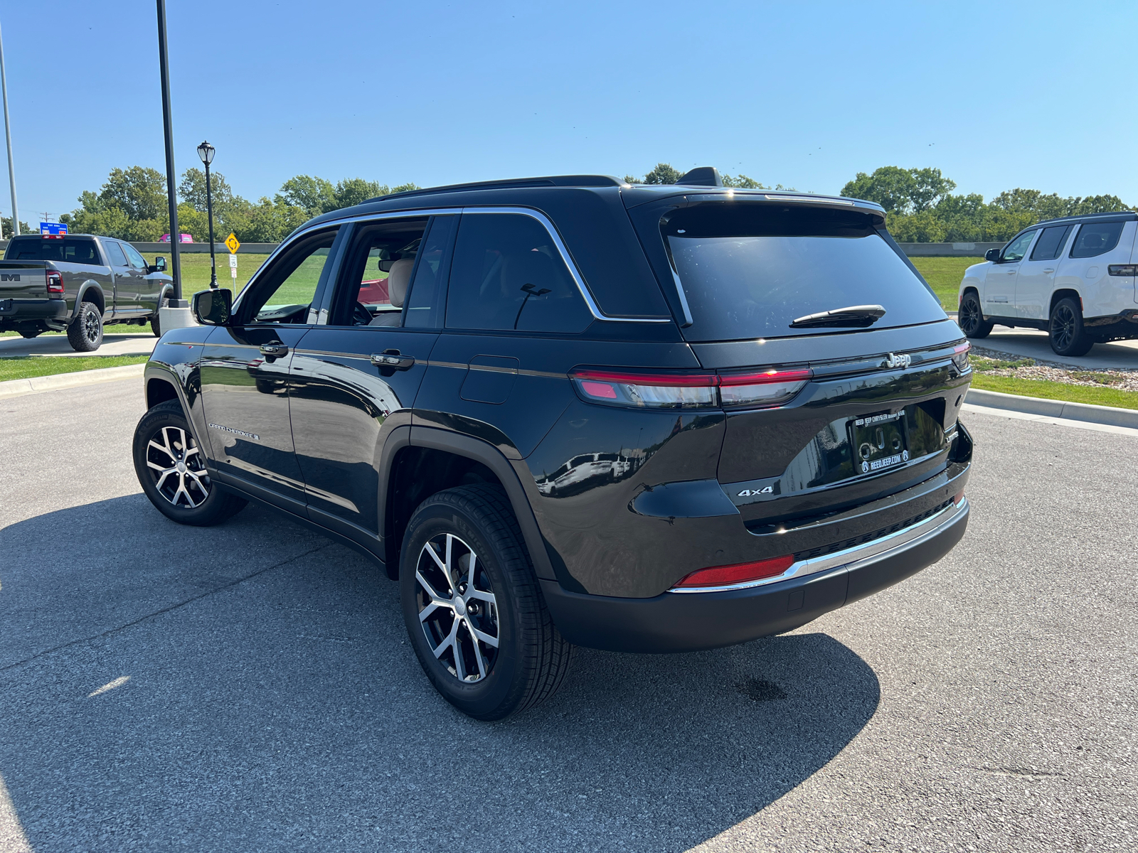 2024 Jeep Grand Cherokee Limited 7