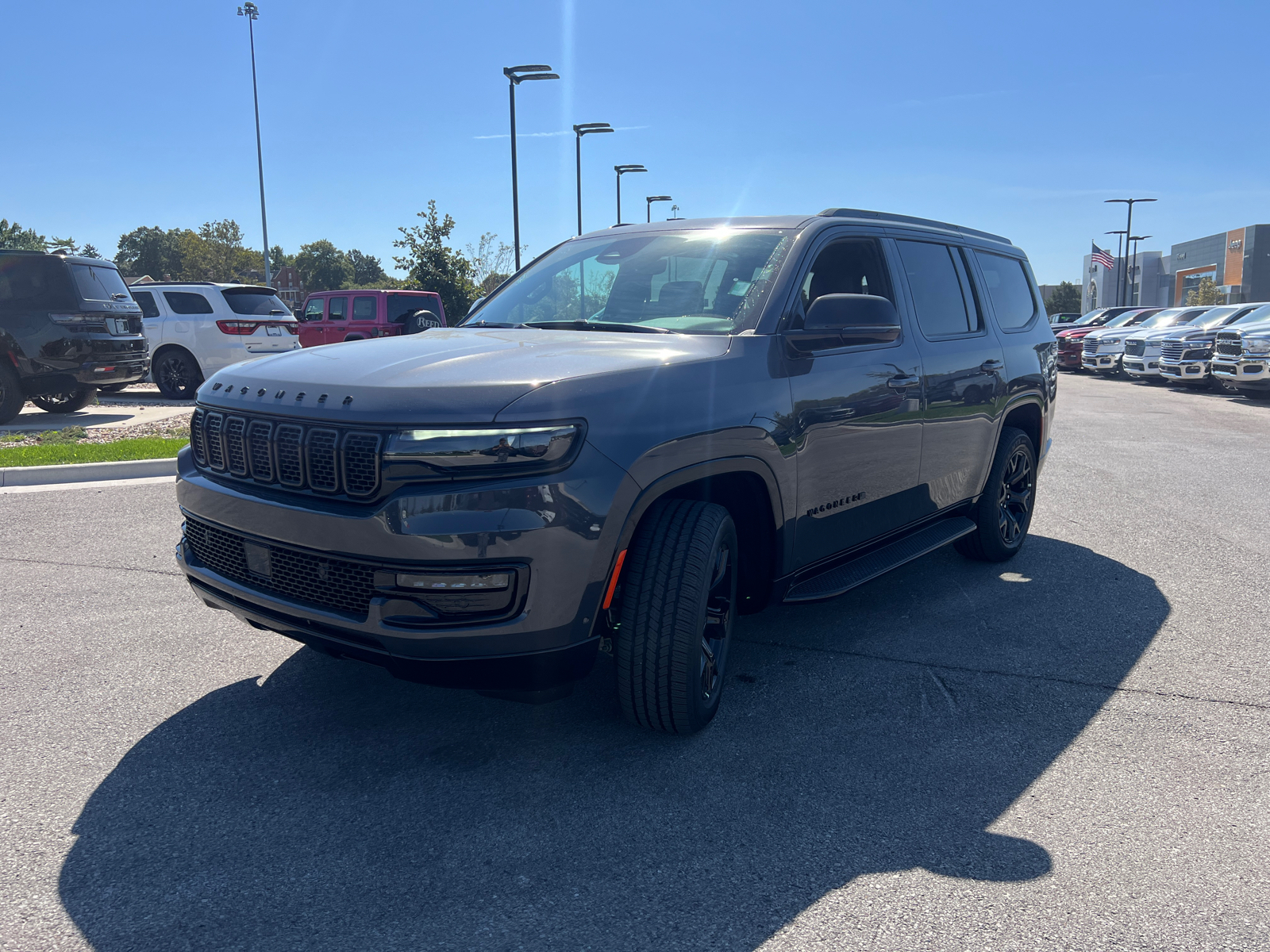 2024 Jeep Wagoneer Series II 4