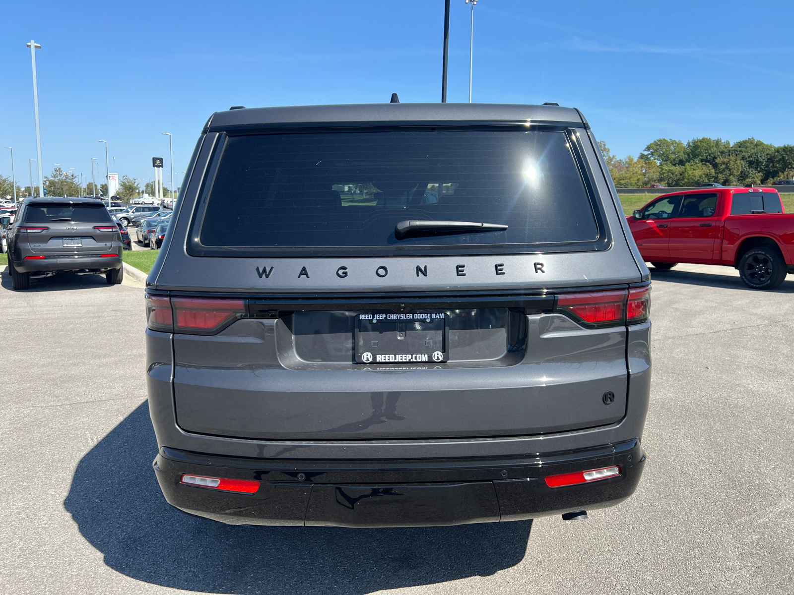 2024 Jeep Wagoneer Series II 8