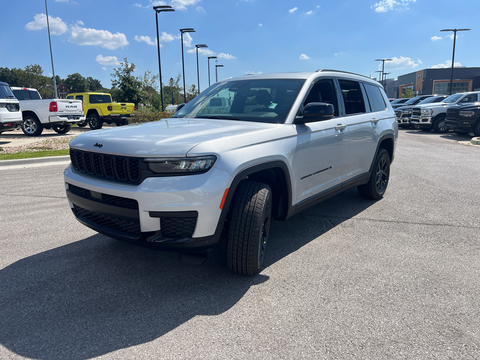 2024 Jeep Grand Cherokee L Altitude X 4