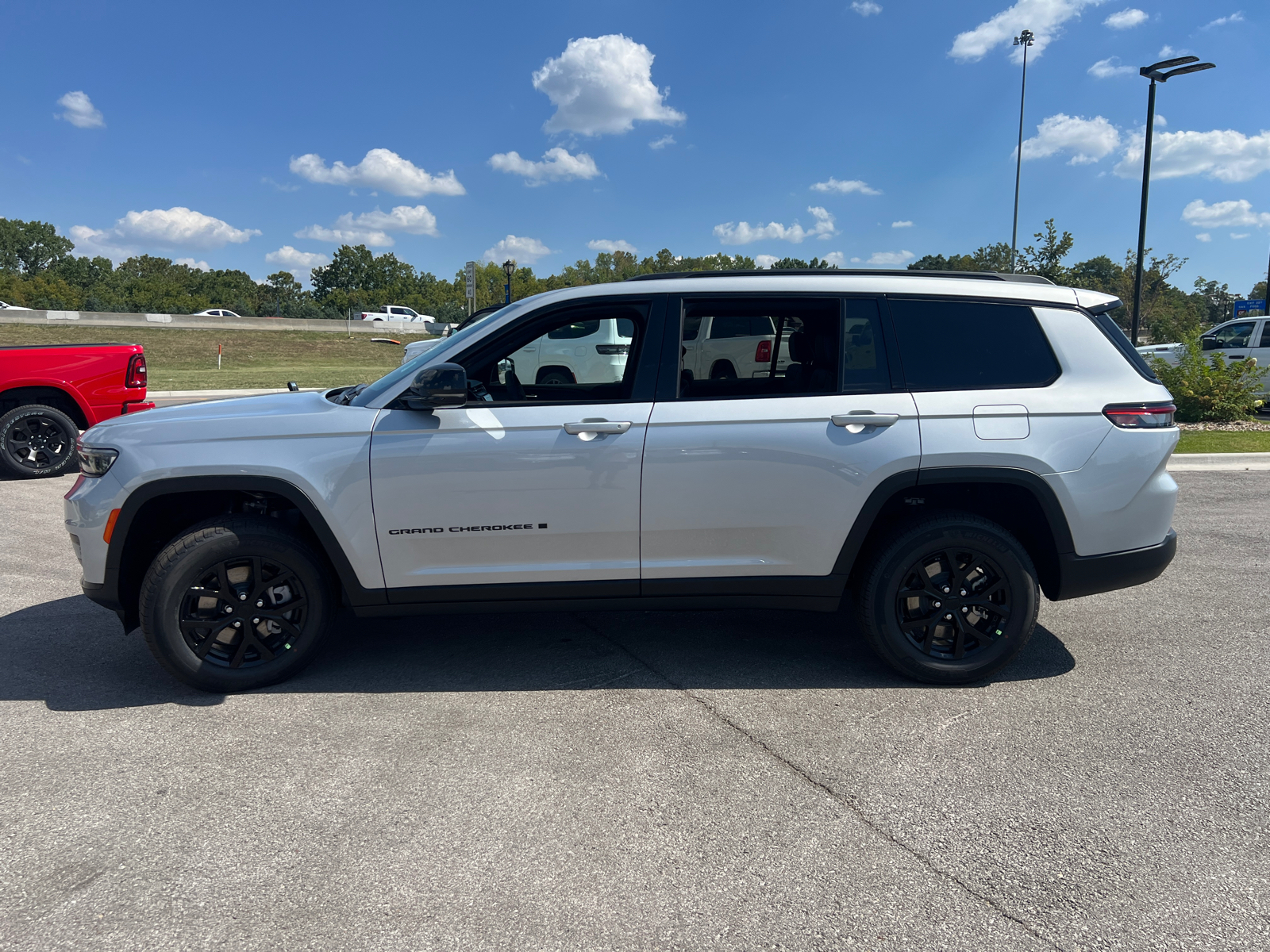 2024 Jeep Grand Cherokee L Altitude X 5