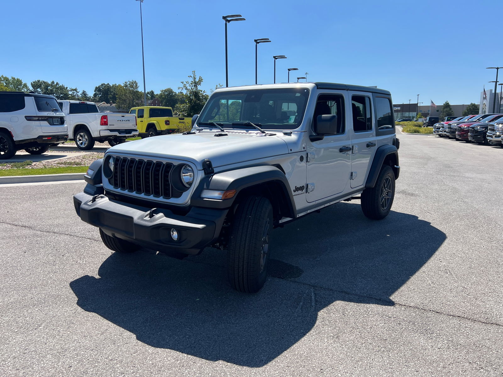 2024 Jeep Wrangler Sport S 4