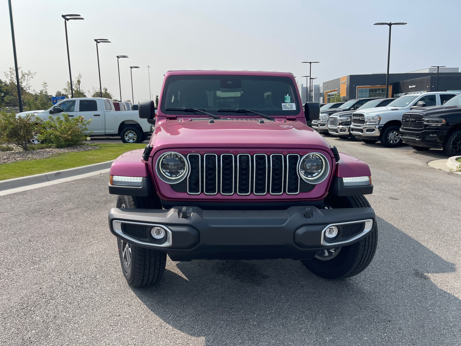 2024 Jeep Wrangler Sahara 3