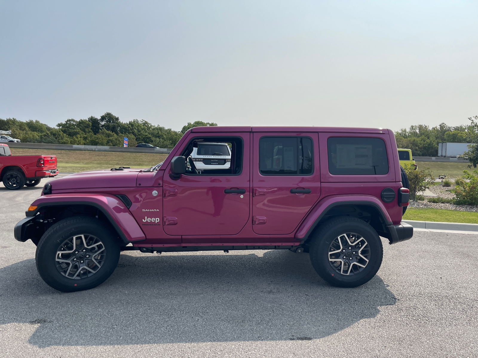 2024 Jeep Wrangler Sahara 5