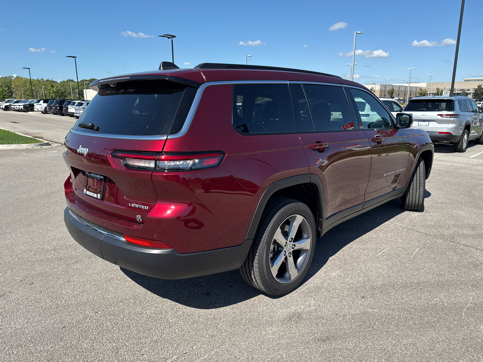 2024 Jeep Grand Cherokee L Limited 9