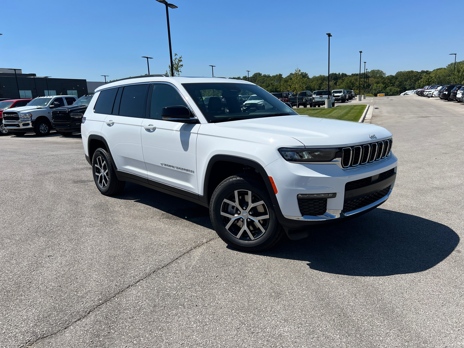 2024 Jeep Grand Cherokee L Limited 1