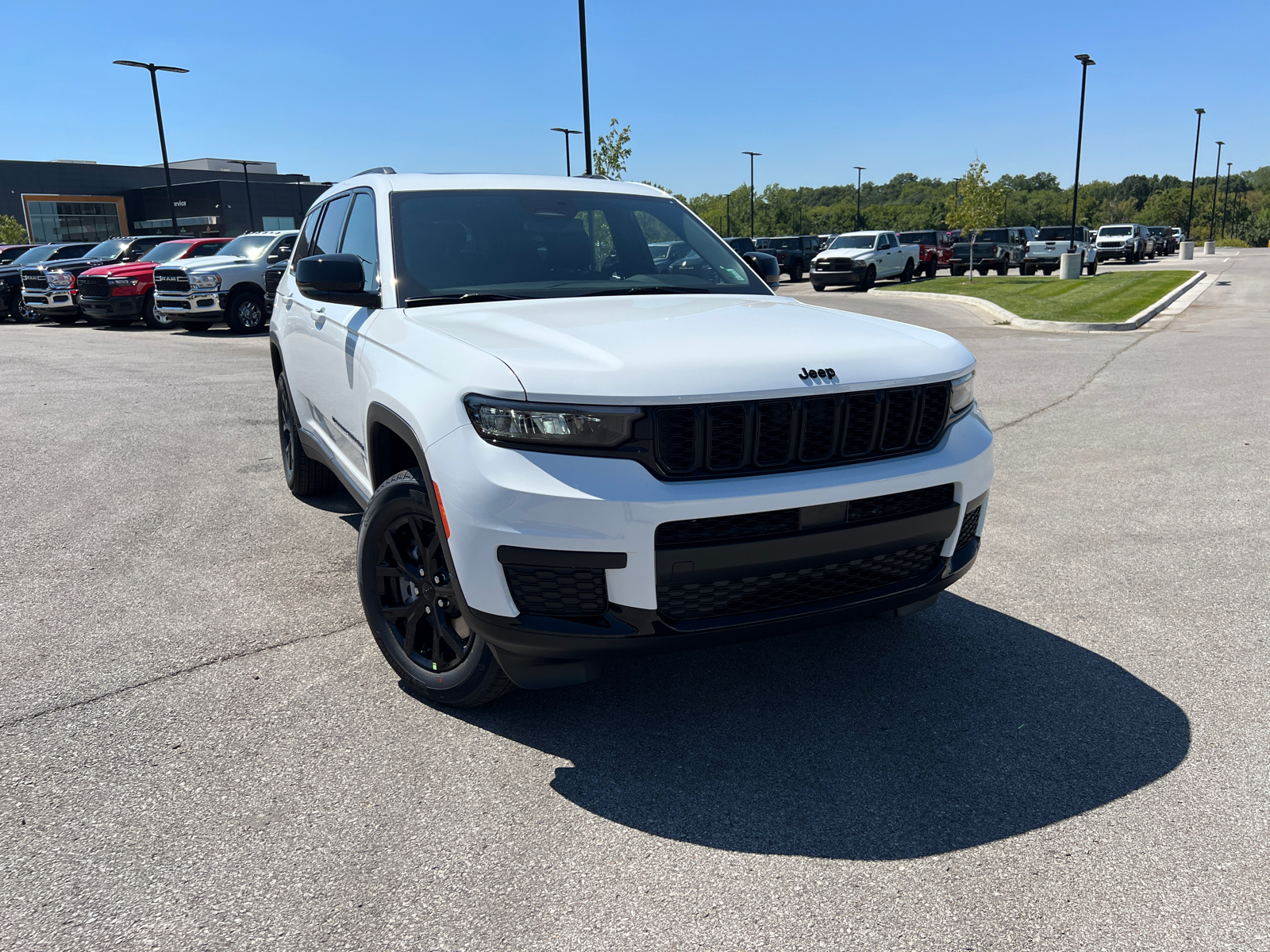 2024 Jeep Grand Cherokee L Altitude X 2