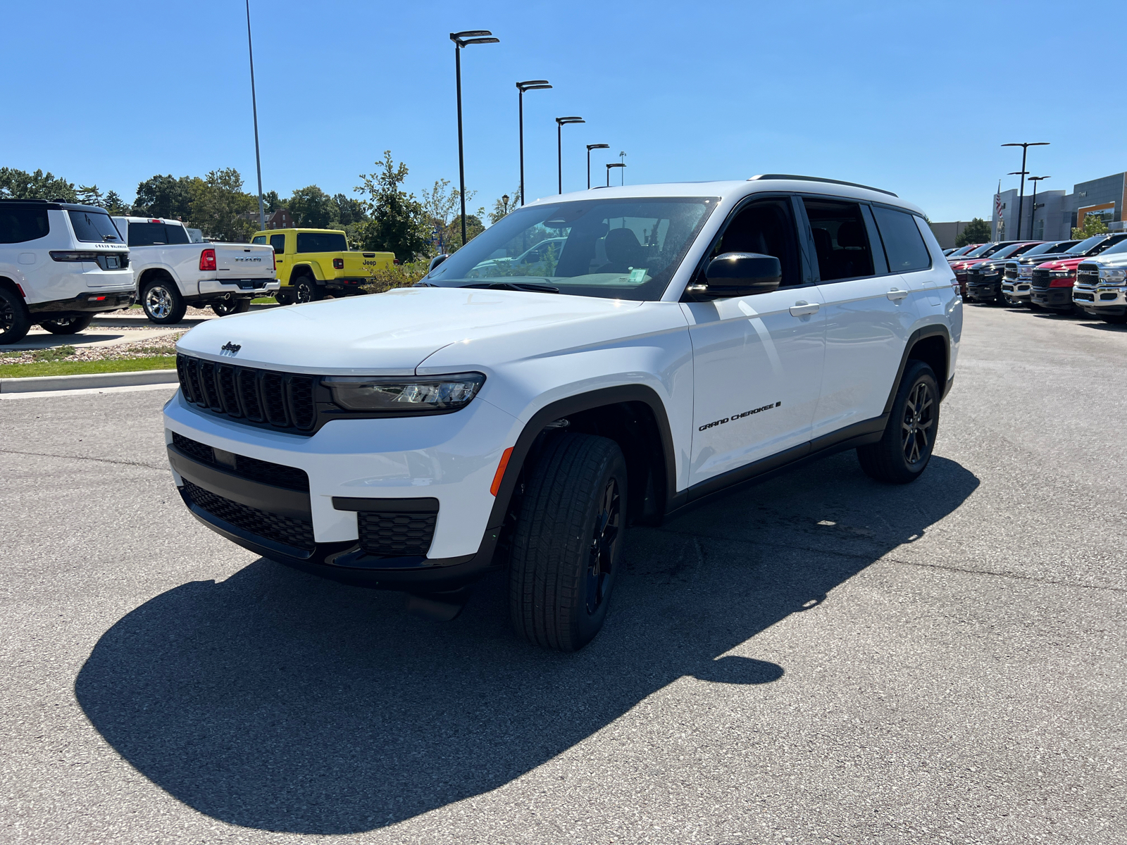 2024 Jeep Grand Cherokee L Altitude X 4