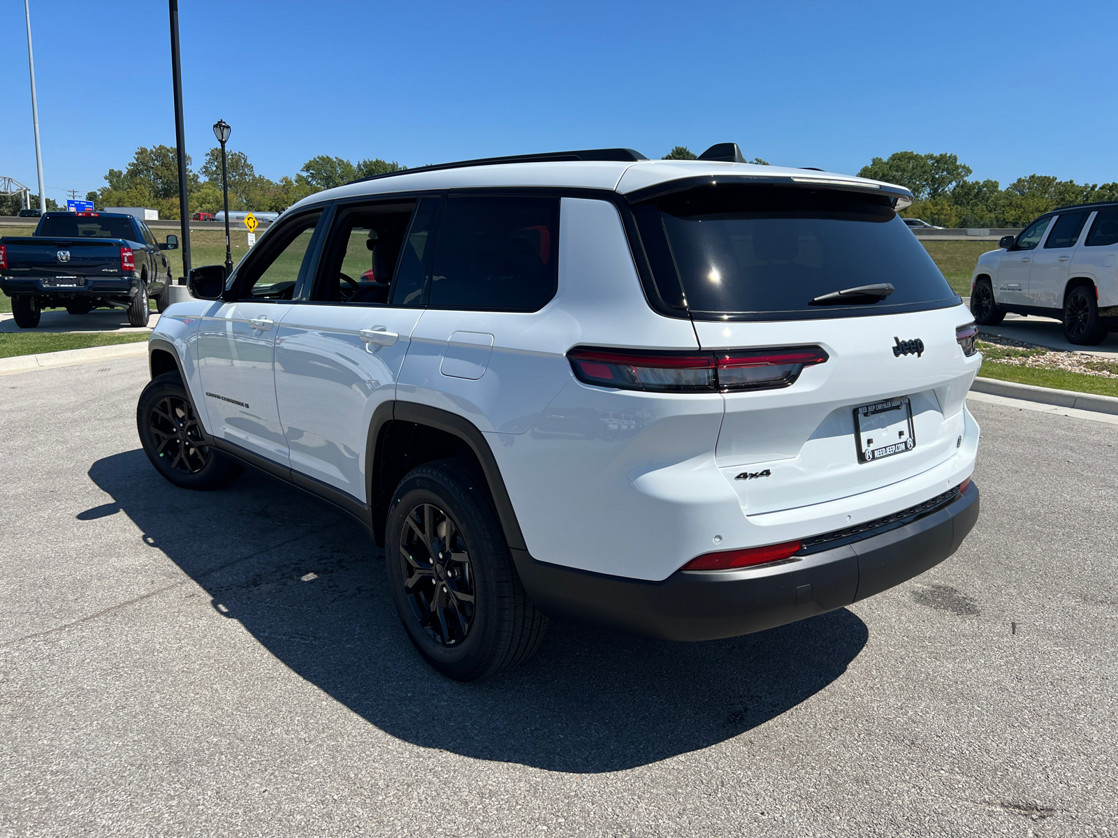 2024 Jeep Grand Cherokee L Altitude X 7