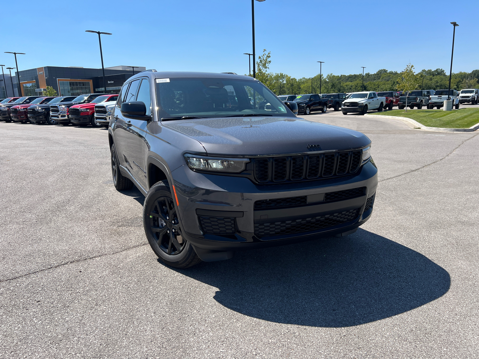 2024 Jeep Grand Cherokee L Altitude X 2