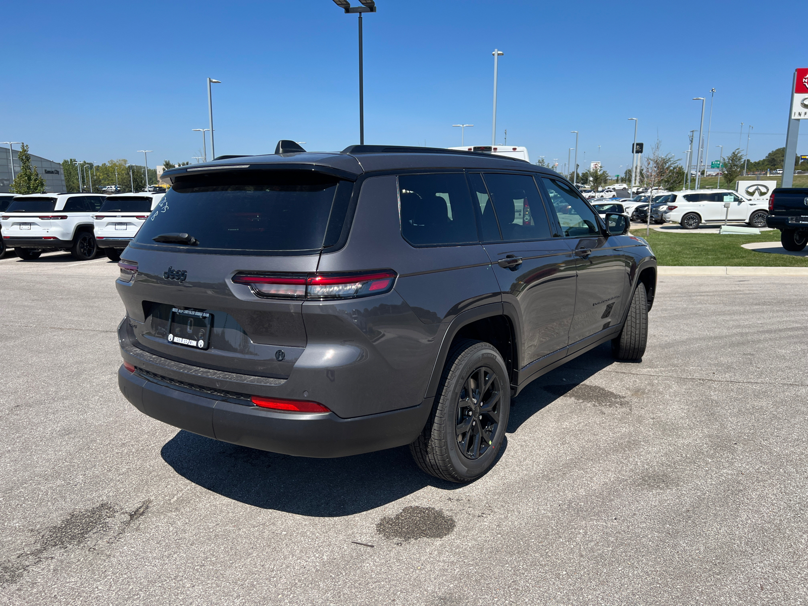 2024 Jeep Grand Cherokee L Altitude X 9