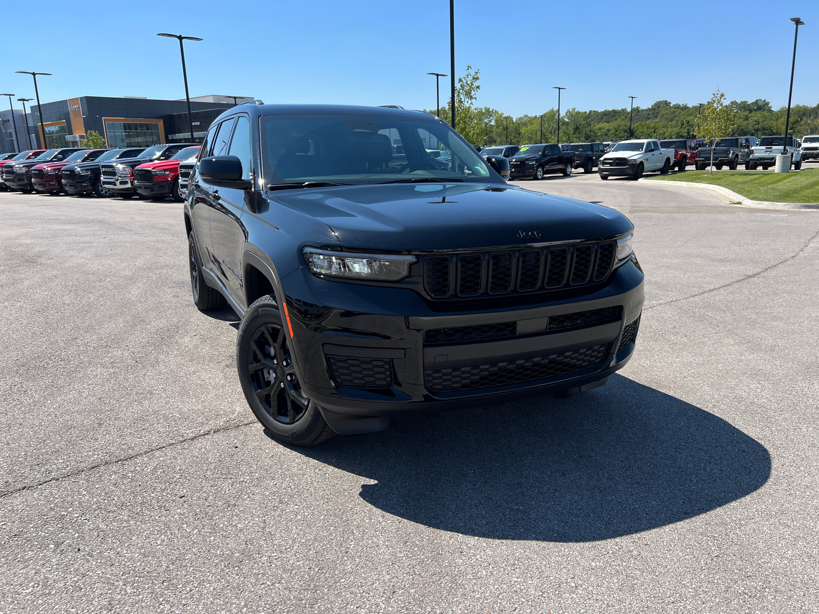 2024 Jeep Grand Cherokee L Altitude X 2