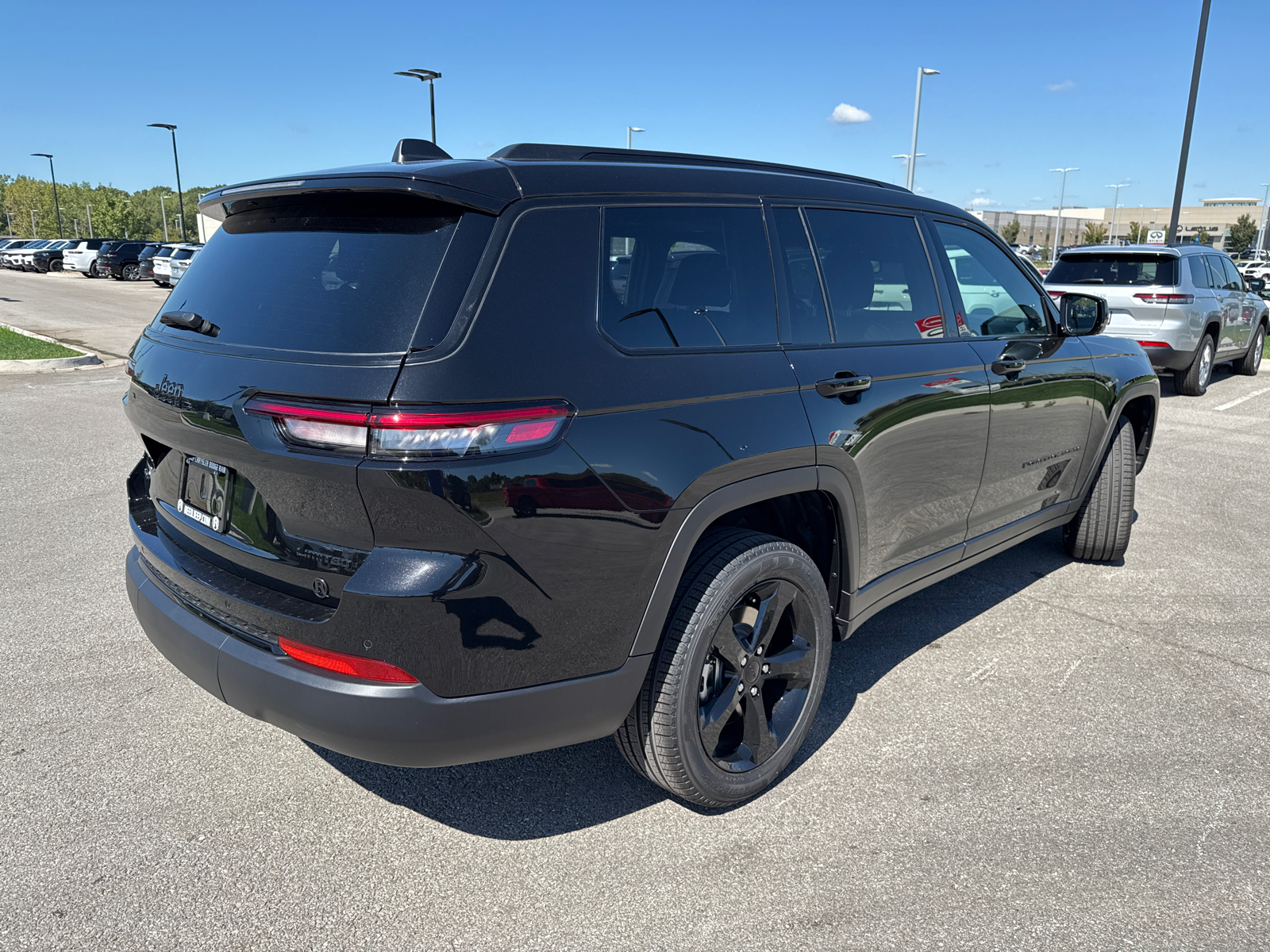 2024 Jeep Grand Cherokee L Limited 9