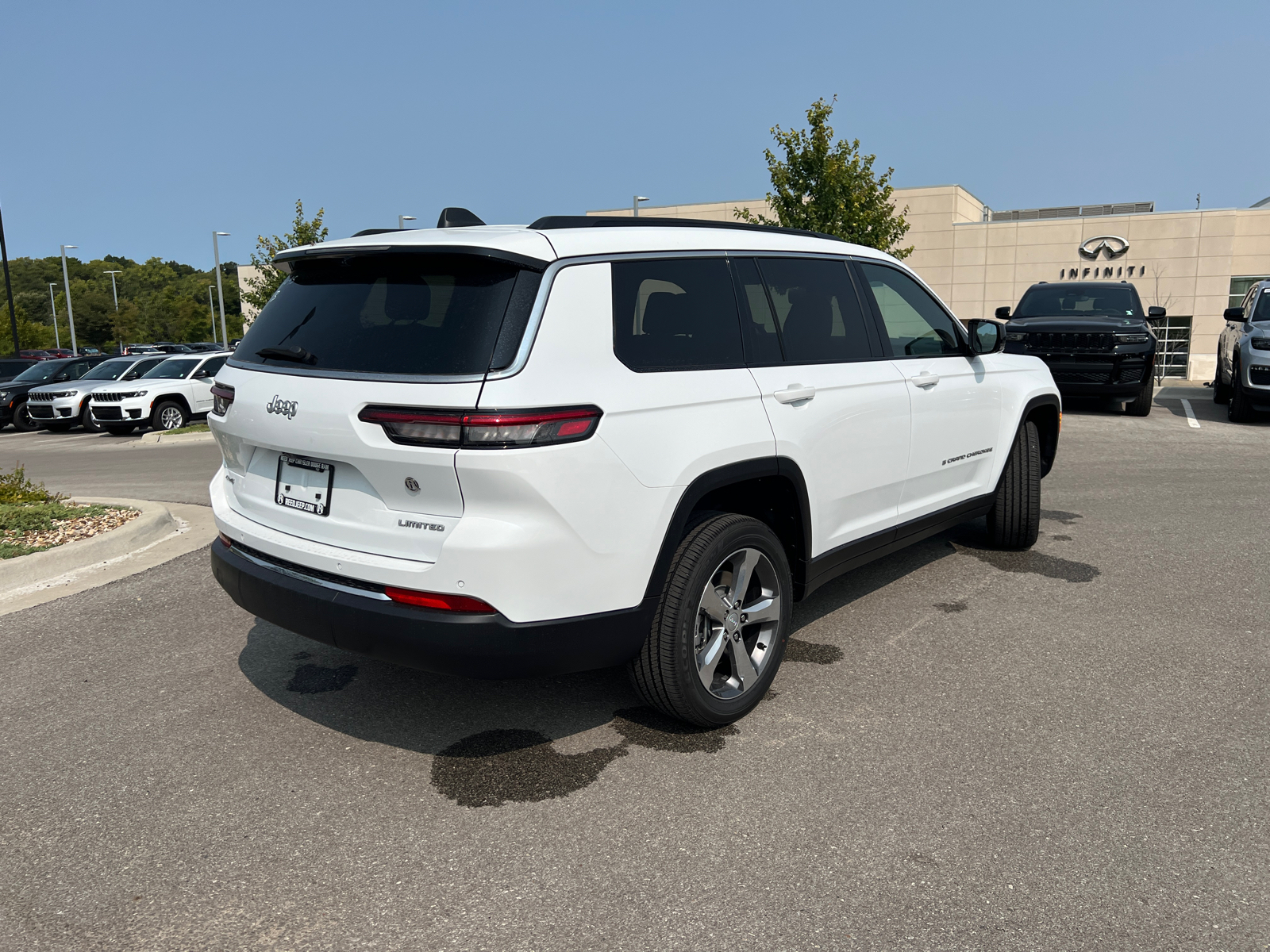 2024 Jeep Grand Cherokee L Limited 9